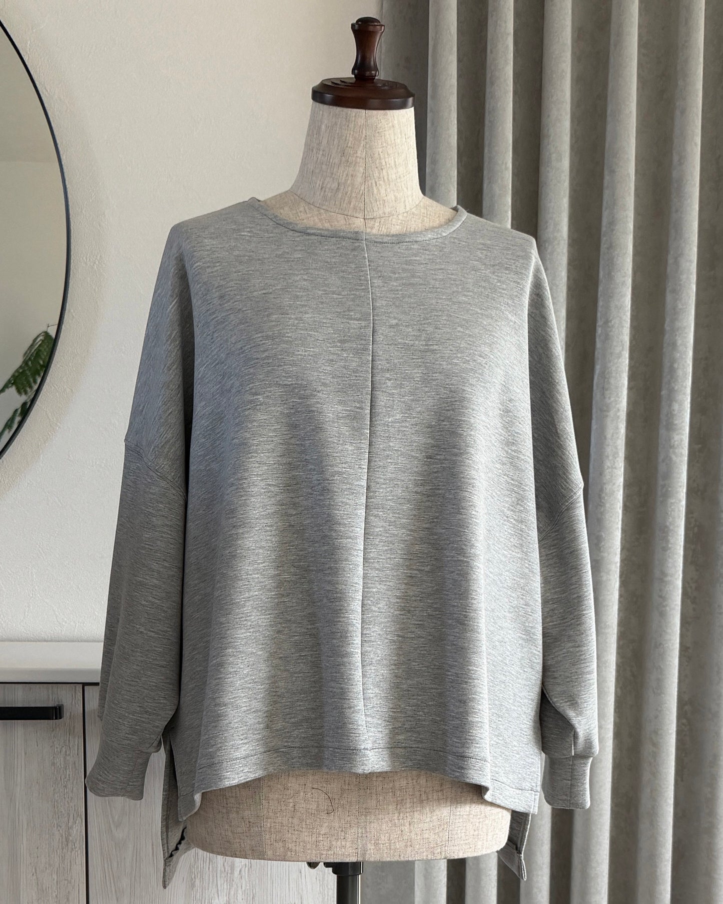 Box Slit Pullover