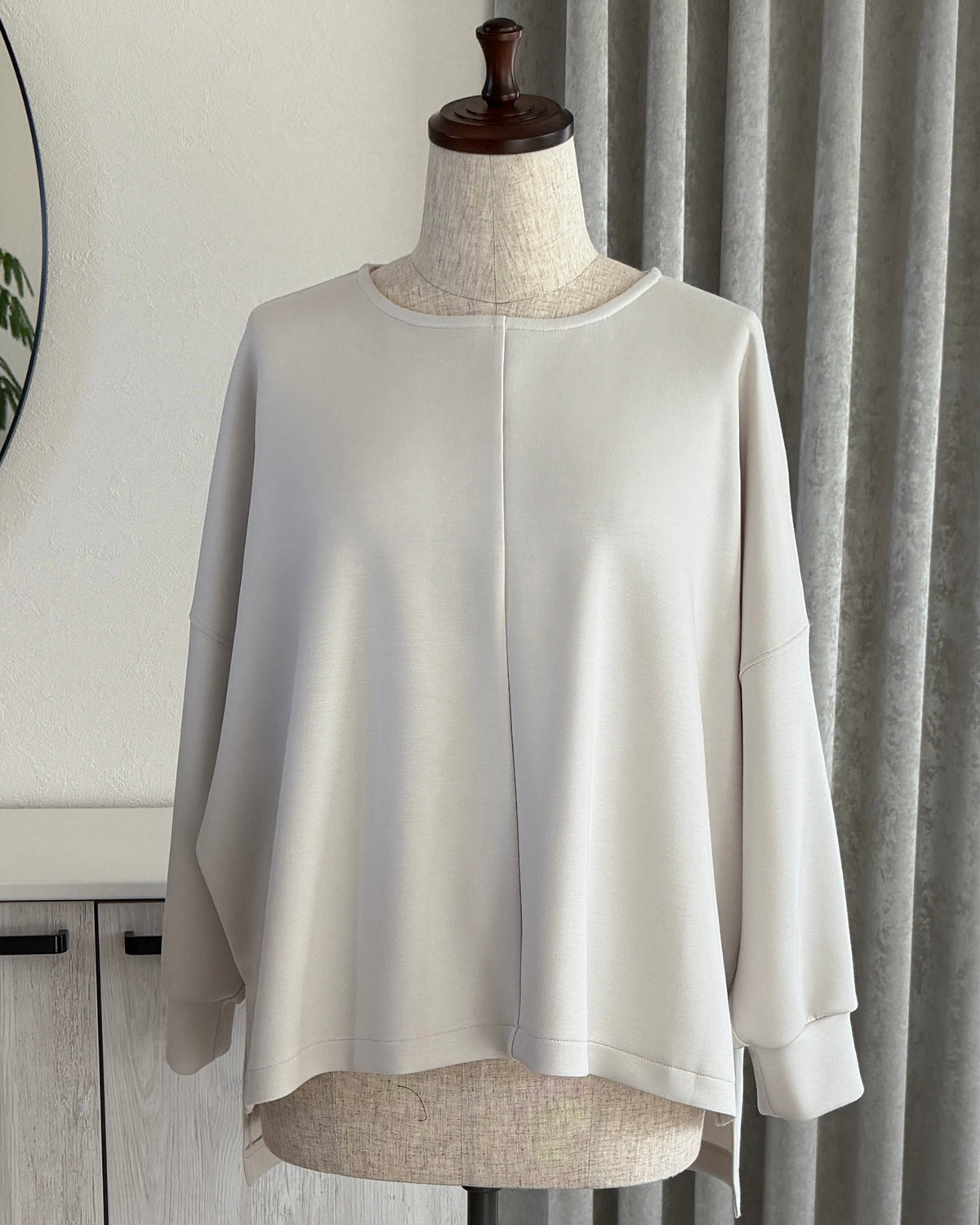Box Slit Pullover