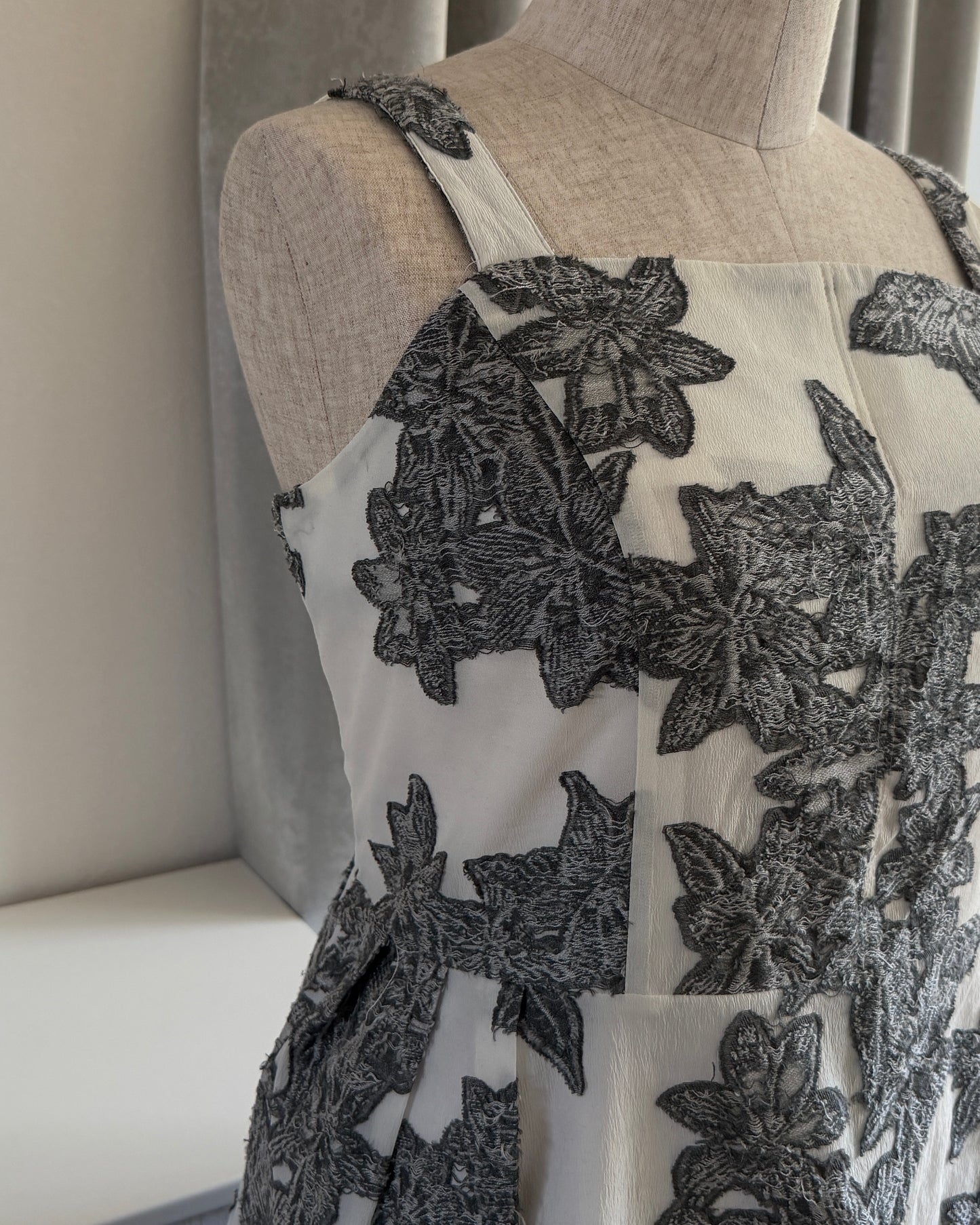 Amaryllis Dress Onepiece