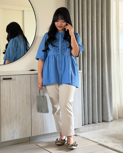 Petal Frill Half-sleeve Blouse