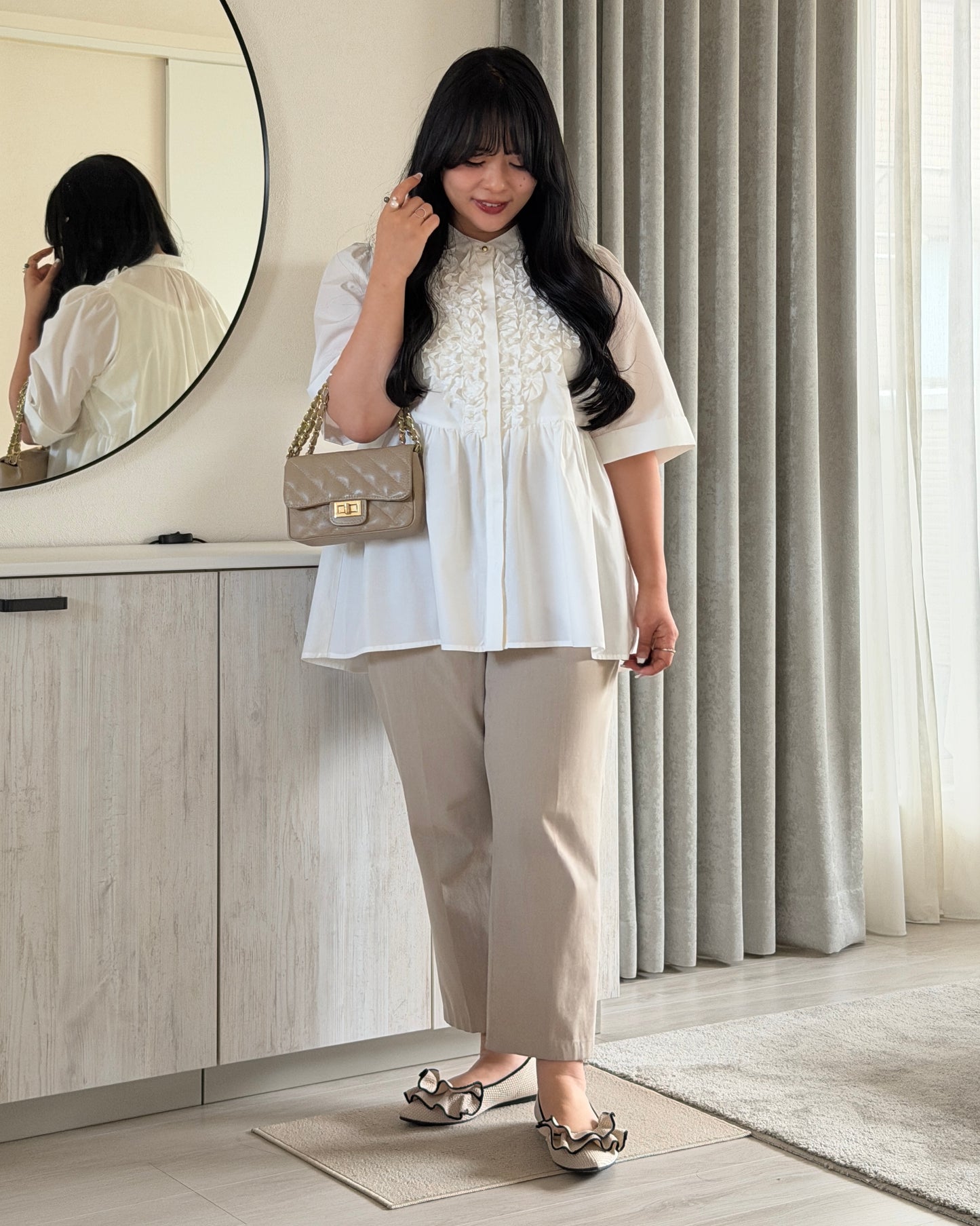 Petal Frill Half-sleeve Blouse
