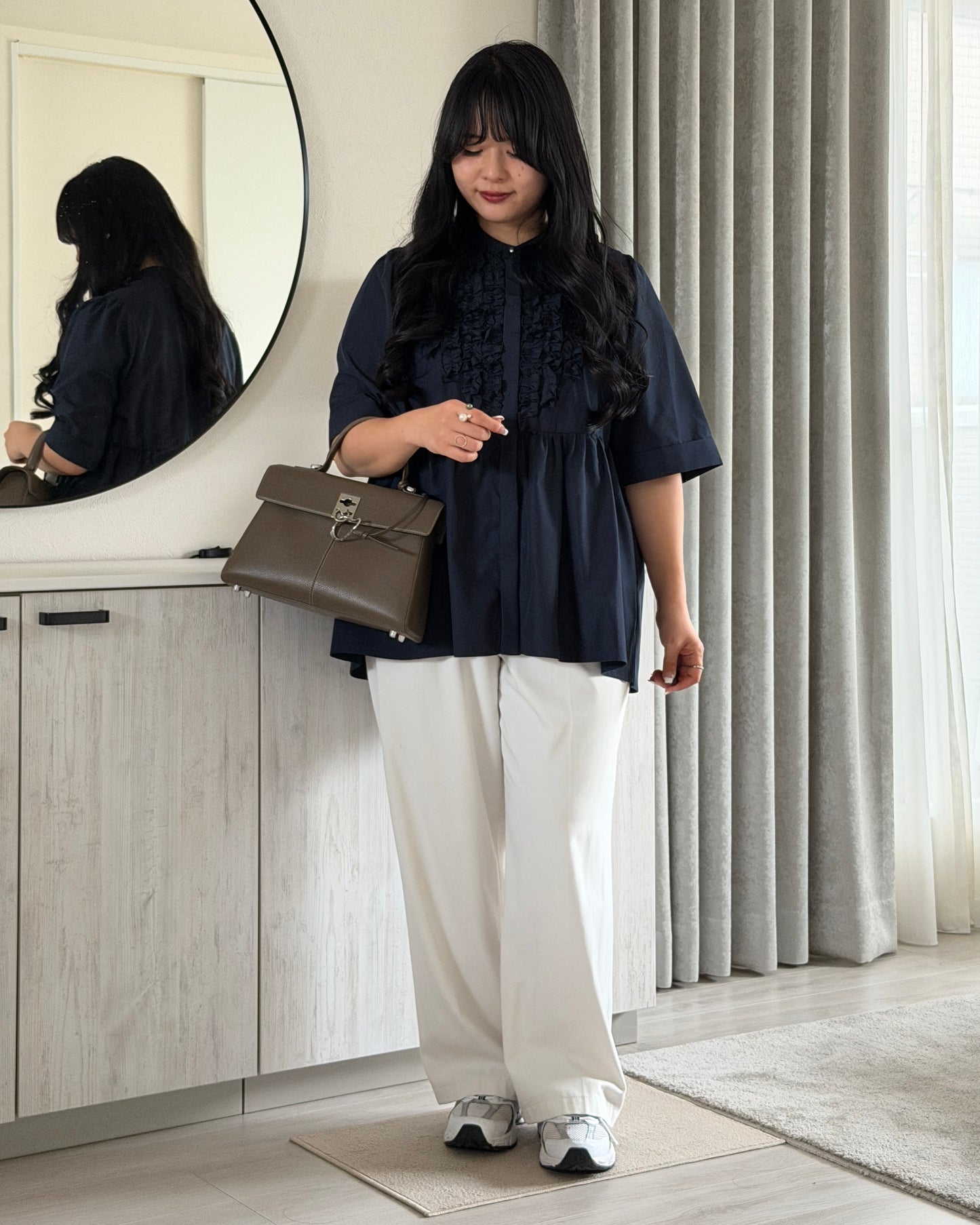 Petal Frill Half-sleeve Blouse