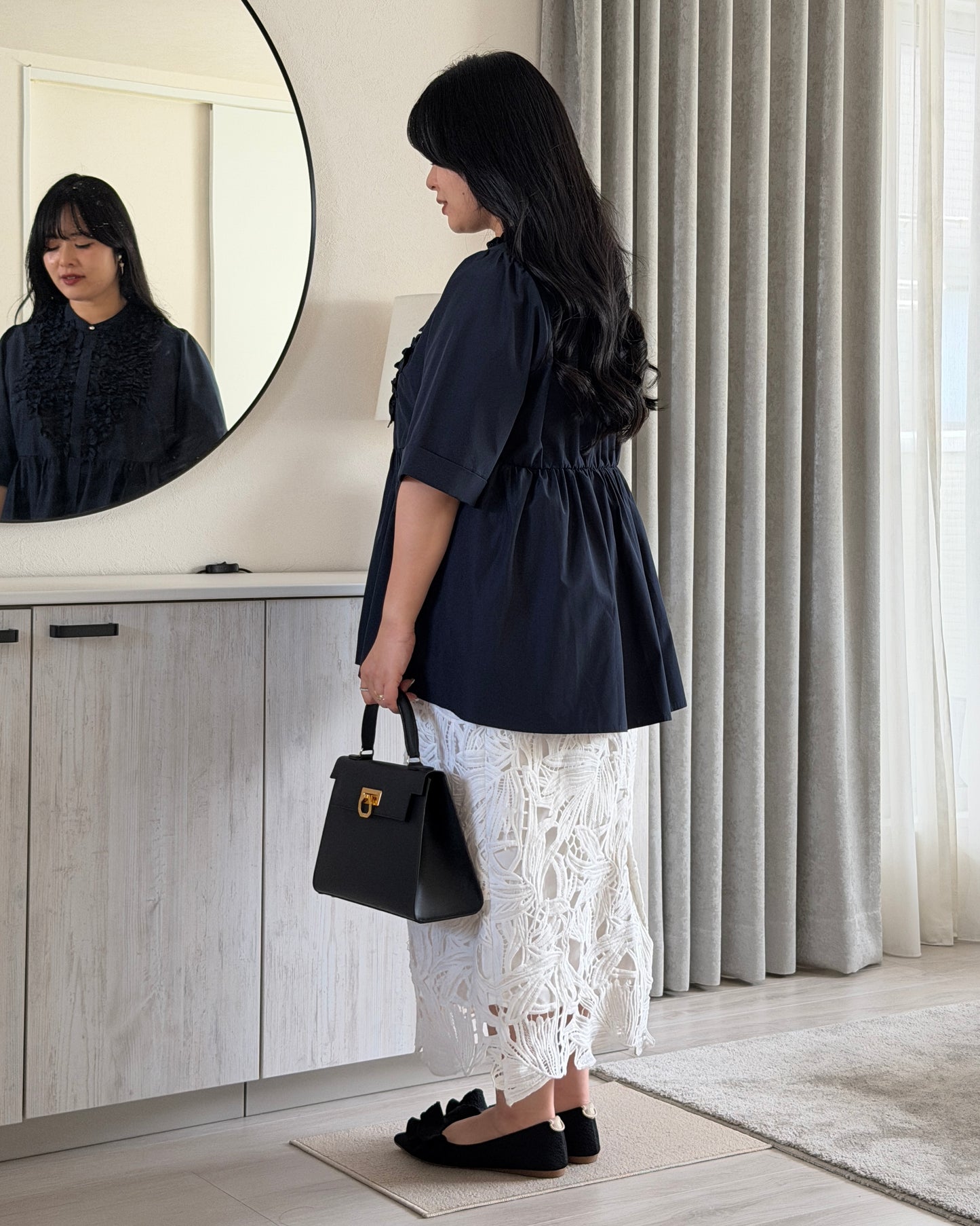 Petal Frill Half-sleeve Blouse