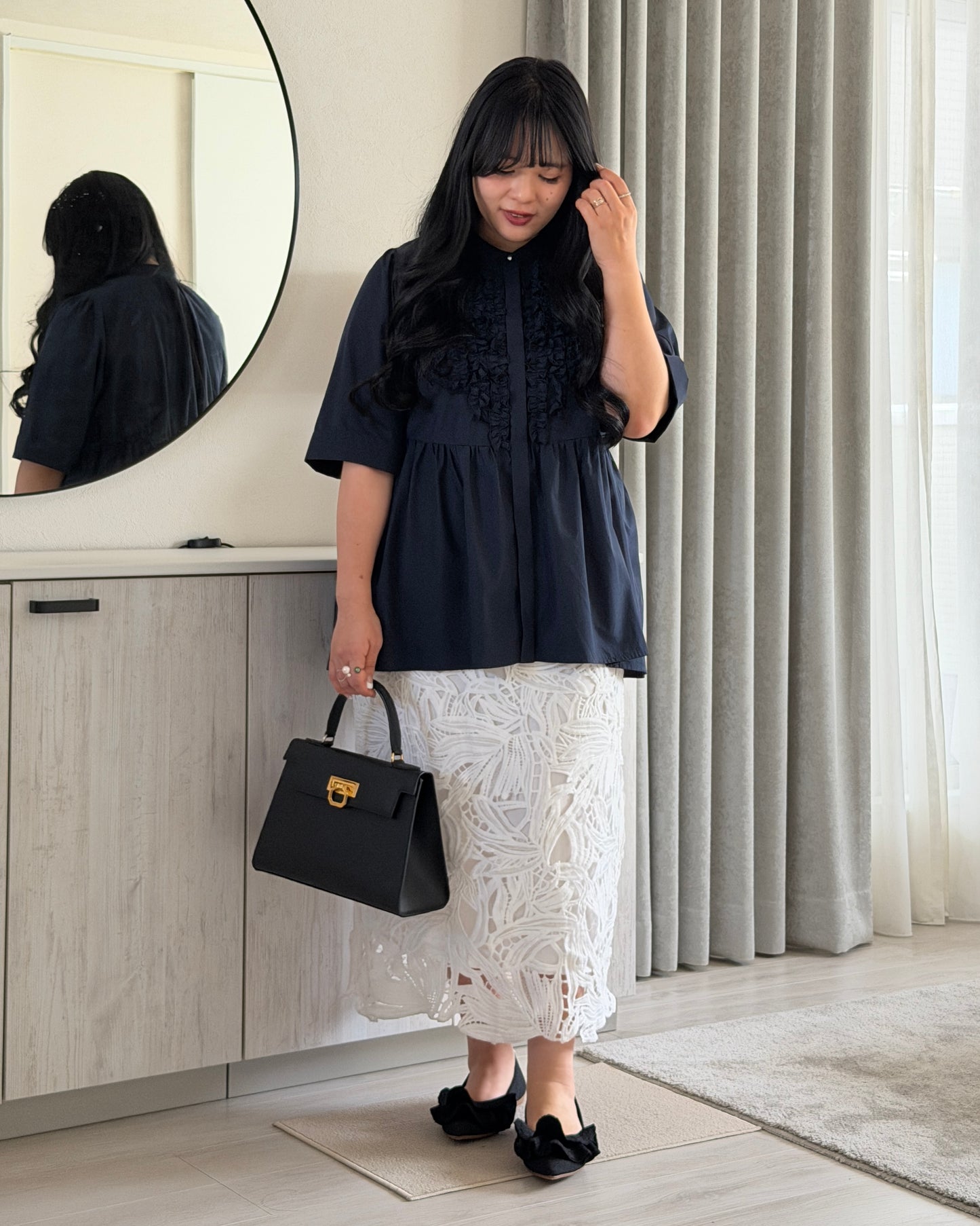 Petal Frill Half-sleeve Blouse