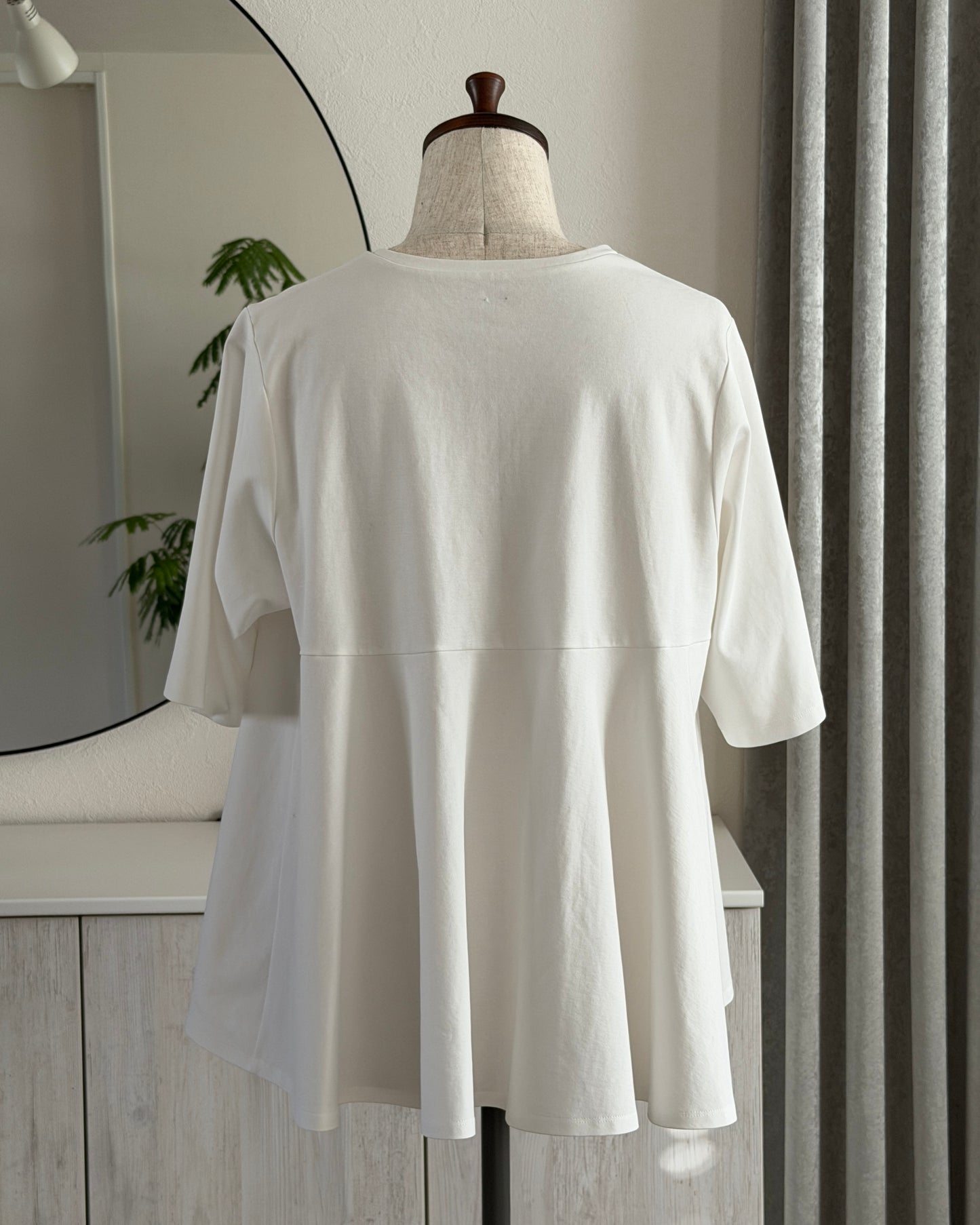 Flare Half-sleeve T-shirt “Aurora”